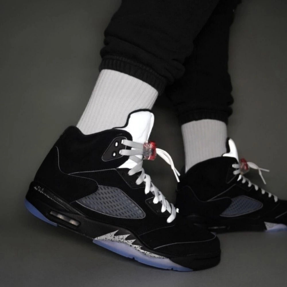 🔥Hot Sale 5 Retro Black Metallic Reimagined