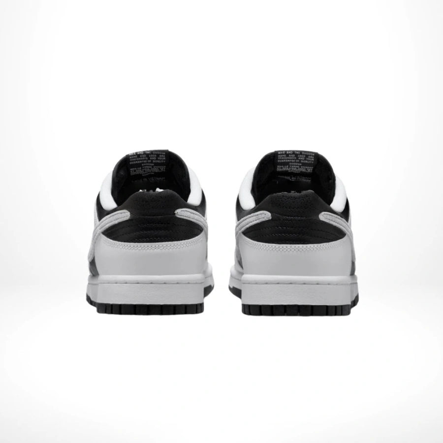 🔥Trending Now Low Reverse Panda 2 White Black